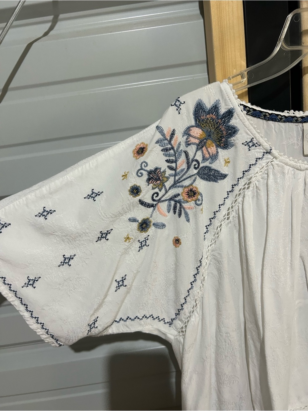 Knox Rose White Embroidered Floral Boho High Low Blouse Top Small Cottagecore - Picture 3 of 7